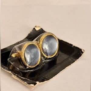 Elegant Vintage Blue Pearlish Gold Tone Trimmed Cufflinks NWOT
